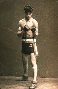 Rukeli Johann Wilhelm Trollmann als Nordeutscher Meister der Amateure, 1928